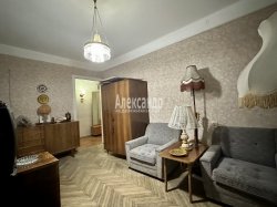 2-комнатная квартира (50м2) на продажу по адресу Металлистов просп., 82— фото 3 из 10