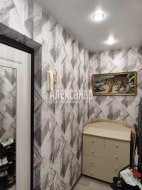 1-комнатная квартира (31м2) на продажу по адресу Ломоносов г., Скуридина ул., 2— фото 5 из 16