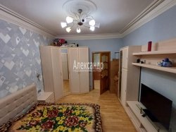 3-комнатная квартира (76м2) на продажу по адресу Большой Казачий пер., 6— фото 2 из 21