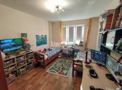 2-комнатная квартира (54м2) на продажу по адресу Маршала Казакова ул., 78— фото 10 из 15