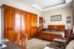 3-комнатная квартира (195м2) на продажу по адресу Крестовский просп., 30— фото 11 из 23
