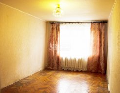 3-комнатная квартира (74м2) на продажу по адресу Гатчина г., Хохлова ул., 4— фото 8 из 15