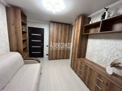 3-комнатная квартира (72м2) на продажу по адресу Приозерск г., Гоголя ул., 38— фото 10 из 38