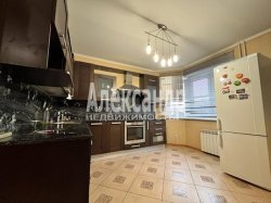 2-комнатная квартира (88м2) на продажу по адресу Выборг г., Гагарина ул., 7б— фото 3 из 22