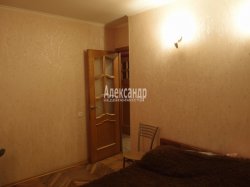 2-комнатная квартира (54м2) на продажу по адресу Будапештская ул., 104— фото 4 из 17