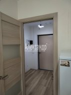 1-комнатная квартира (31м2) на продажу по адресу Русановская ул., 16— фото 12 из 18