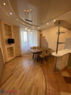 3-комнатная квартира (127м2) на продажу по адресу Савушкина ул., 143— фото 2 из 16
