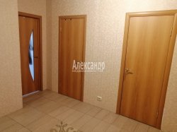 2-комнатная квартира (77м2) на продажу по адресу Шушары пос., Окуловская ул., 7— фото 16 из 24