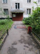 2-комнатная квартира (45м2) на продажу по адресу Большевиков просп., 67— фото 2 из 14