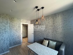 2-комнатная квартира (56м2) на продажу по адресу Бугры пос., Воронцовский бул., 5— фото 2 из 18