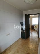 3-комнатная квартира (58м2) на продажу по адресу Луначарского просп., 100— фото 6 из 25
