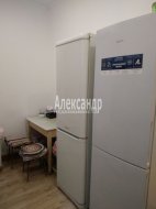 4-комнатная квартира (80м2) на продажу по адресу Коломенская ул., 10— фото 2 из 19