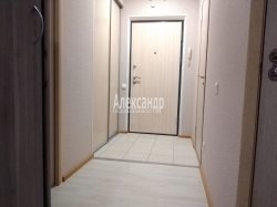 2-комнатная квартира (51м2) на продажу по адресу Михаила Дудина ул., 10— фото 18 из 25
