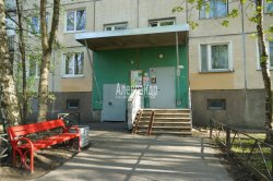 3-комнатная квартира (57м2) на продажу по адресу Ленская ул., 10— фото 3 из 31