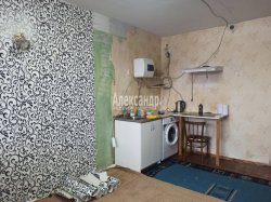 Комната в 8-комнатной квартире (378м2) на продажу по адресу Выборг г., Данилова ул., 1— фото 5 из 9