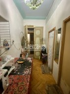Комната в 4-комнатной квартире (119м2) на продажу по адресу Каховского пер., 10— фото 7 из 11