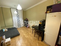 Комната в 3-комнатной квартире (74м2) на продажу по адресу Ломоносов г., Красного Флота ул., 7— фото 3 из 12