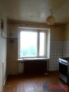 2-комнатная квартира (51м2) на продажу по адресу Кириши г., Волховская наб., 2— фото 9 из 13