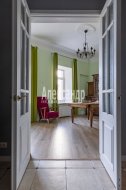 5-комнатная квартира (130м2) на продажу по адресу Почтамтская ул., 13— фото 8 из 24