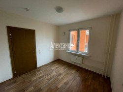 3-комнатная квартира (80м2) на продажу по адресу Маршака пр., 14— фото 3 из 13