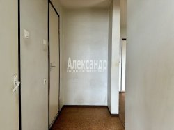 2-комнатная квартира (57м2) на продажу по адресу Приозерск г., Суворова ул., 31— фото 6 из 17