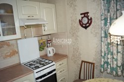 3-комнатная квартира (67м2) на продажу по адресу Варшавская ул., 124— фото 30 из 47