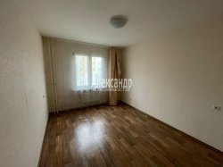 3-комнатная квартира (80м2) на продажу по адресу Маршака пр., 14— фото 5 из 13