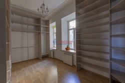 5-комнатная квартира (130м2) на продажу по адресу Почтамтская ул., 13— фото 18 из 24