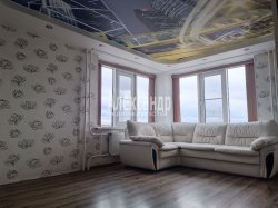 2-комнатная квартира (64м2) на продажу по адресу Октябрьская наб., 126— фото 24 из 33