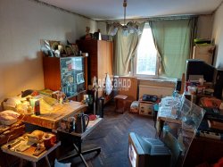 2-комнатная квартира (50м2) на продажу по адресу Димитрова ул., 14— фото 4 из 17