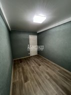 3-комнатная квартира (62м2) на продажу по адресу Славы пр., 64— фото 10 из 20
