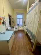 Комната в 4-комнатной квартире (119м2) на продажу по адресу Каховского пер., 10— фото 3 из 11