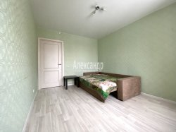 3-комнатная квартира (78м2) на продажу по адресу Кушелевская дор., 5— фото 7 из 22