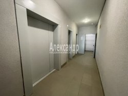 1-комнатная квартира (40м2) на продажу по адресу Мурино г., Петровский бул., 5— фото 10 из 12