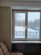 2-комнатная квартира (42м2) на продажу по адресу Космонавтов просп., 30— фото 3 из 11