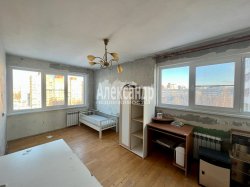3-комнатная квартира (63м2) на продажу по адресу Байконурская ул., 5— фото 3 из 14