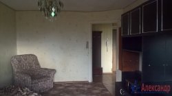 2-комнатная квартира (51м2) на продажу по адресу Кириши г., Волховская наб., 2— фото 2 из 13