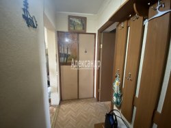 2 комнаты в 12-комнатной квартире (235м2) на продажу по адресу Энгельса пр., 149— фото 5 из 22