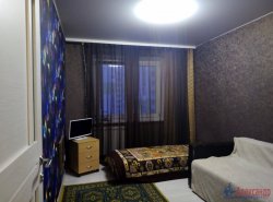 2-комнатная квартира (56м2) на продажу по адресу Янино-1 пос., Мельничный пер., 1— фото 15 из 17