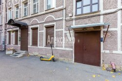 2-комнатная квартира (43м2) на продажу по адресу Новоладожская ул., 12— фото 9 из 13