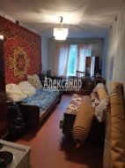 2-комнатная квартира (44м2) на продажу по адресу Громово ст., Строителей ул., 5— фото 2 из 13
