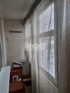 1-комнатная квартира (38м2) на продажу по адресу Сестрорецк г., Приморское шос., 275— фото 4 из 13