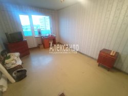 1-комнатная квартира (39м2) на продажу по адресу Маршала Захарова ул., 60— фото 3 из 13
