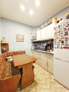 2 комнаты в 20-комнатной квартире (534м2) на продажу по адресу Сестрорецк г., Володарского ул., 4/2— фото 4 из 7