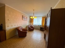 2-комнатная квартира (51м2) на продажу по адресу Брянцева ул., 20— фото 12 из 18
