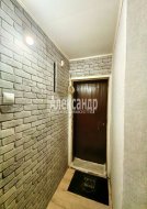 2-комнатная квартира (44м2) на продажу по адресу Новочеркасский просп., 32— фото 7 из 13