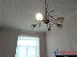 4-комнатная квартира (98м2) на продажу по адресу Михайлова ул., 1— фото 3 из 18