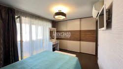 3-комнатная квартира (93м2) на продажу по адресу Выборг г., Большая Каменная ул., 3— фото 3 из 31