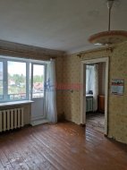 3-комнатная квартира (57м2) на продажу по адресу Кировск г., Пушкина ул., 2— фото 4 из 11