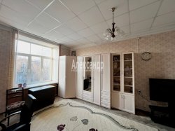 Комната в 5-комнатной квартире (171м2) на продажу по адресу Приморский просп., 14— фото 8 из 13